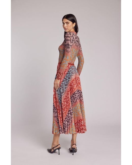 Wild Cosmos Red Sienna Bohemian Honeycomb Texture Top