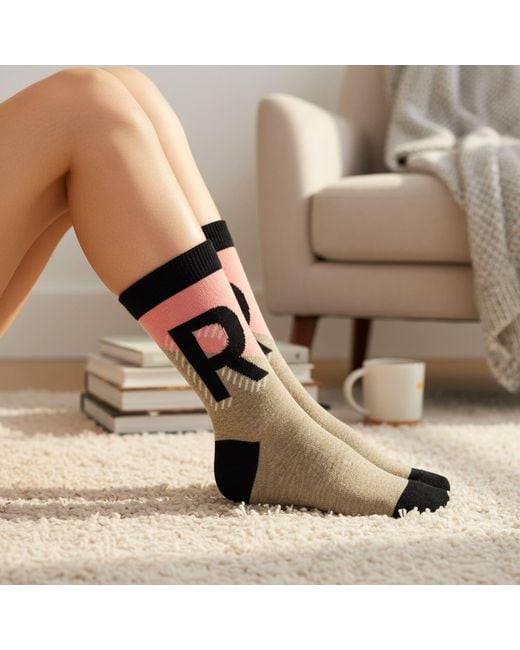 Peper Harow - Made in England Black Alphabet Socks – R