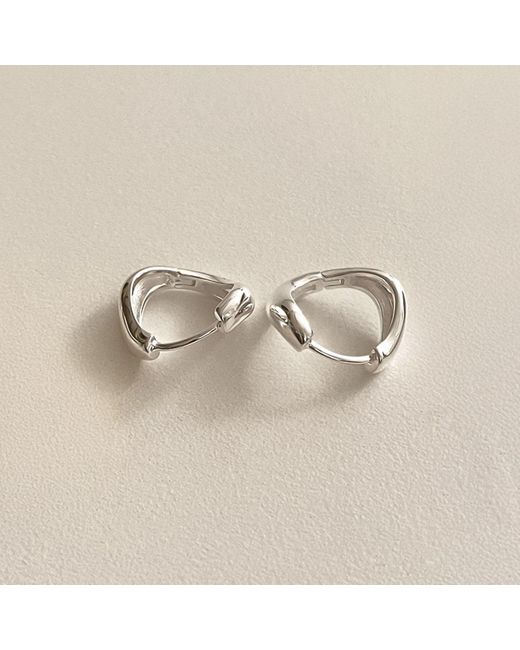 Cote Cache Metallic Liquid Curve Huggie Hoop Earrings