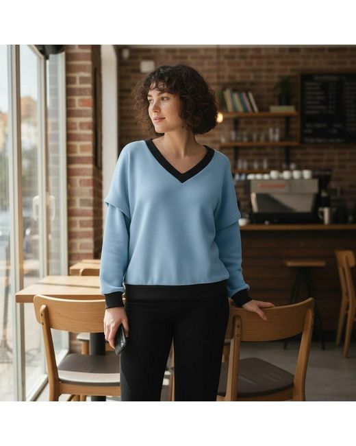 BEIRA Blue Victoria V-Neck Sweatshirt –