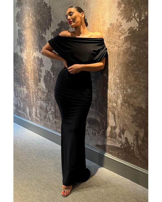 Atom Label Black Platinum Gown