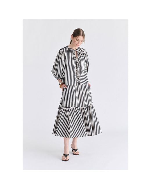 Paisie Black Tie Front Puff Sleeves Blouse