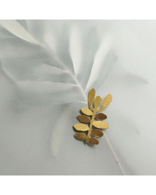 Joidart Metallic Golden Brooch Silvela