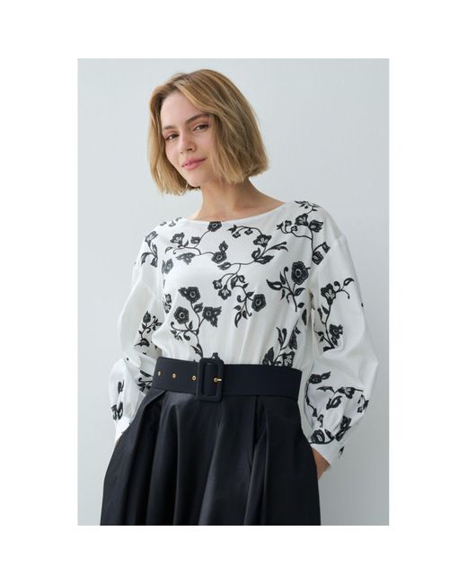 Marianna Déri White And- Floral Blouse