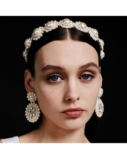 PINAR OZEVLAT Metallic Neutrals Flower Drop Pearl