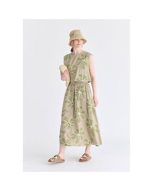 Paisie Natural Floral Embroidered Midi Skirt