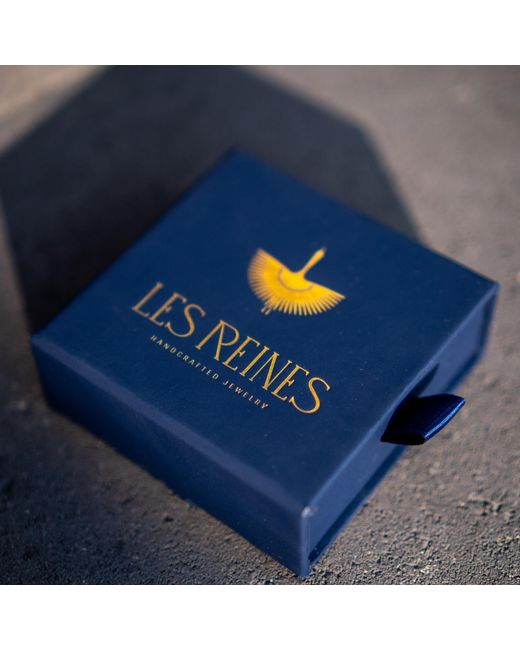 Les Reines Yellow The Peafowl