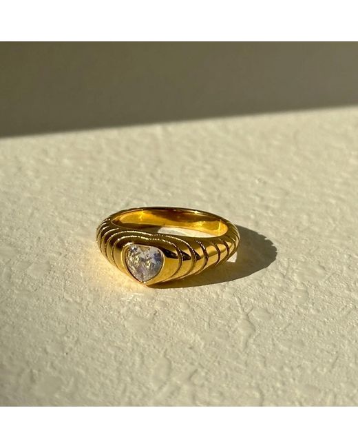 Decolet the label Metallic Heart Zircon Ring Band