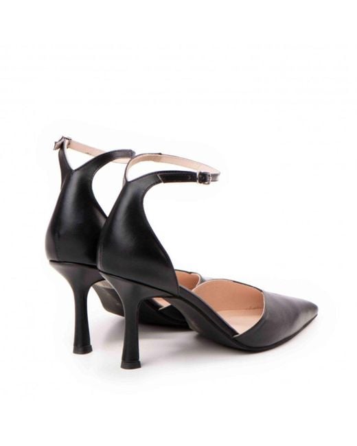 The 5Th Element Black Classy Pumps