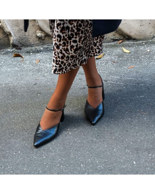 Alterre Black Amal V Mule