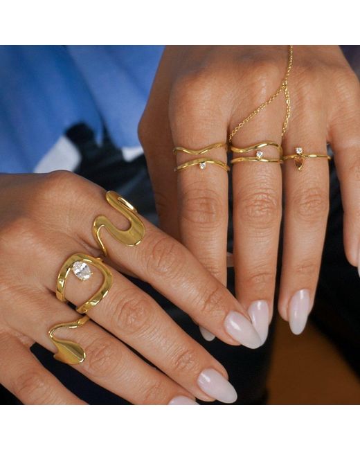 Mickey's Girl Metallic Eccentric Wave Ring
