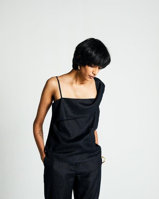 REISTOR Black The Wandering Wave Hemp Top