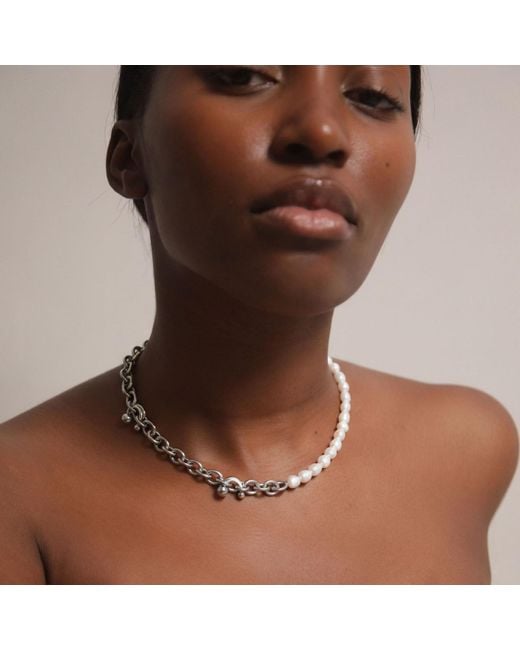 Potoska Metallic Link Pearl Necklace