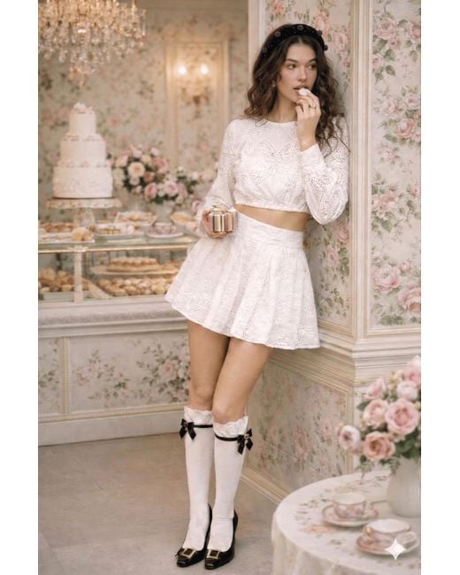 ADIBA White Noir Rosette Lace Socks