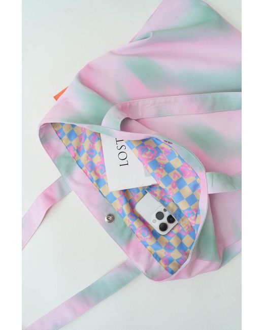 Lost Pattern Pink Day Dream Tote Bag