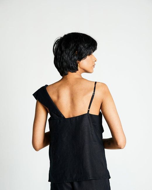 REISTOR Black The Wandering Wave Hemp Top