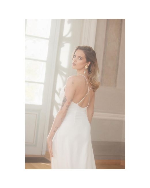 Nomi Fame White Aphrodite Draped Cowl Neck Evening Gown With Slit And Crossed Straps