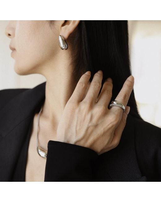 Retro Chic White Drop Ring