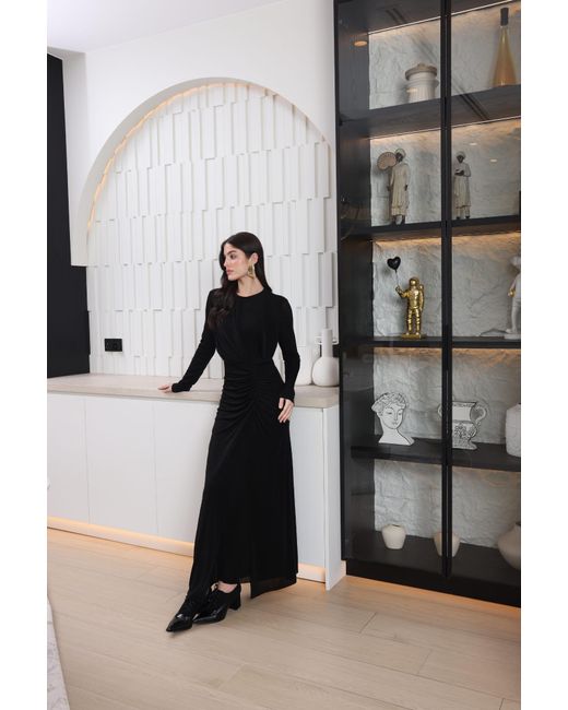 Ashita Fernandes Black Amber