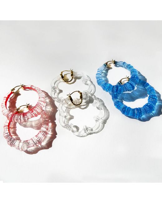 Gold & Honey White Flower Bamboo Lucite Hoop Earrings