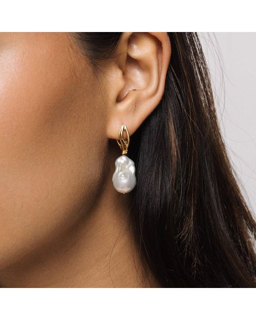 Lulu B London Metallic Baroque Pearl Wave Hoop Earrings