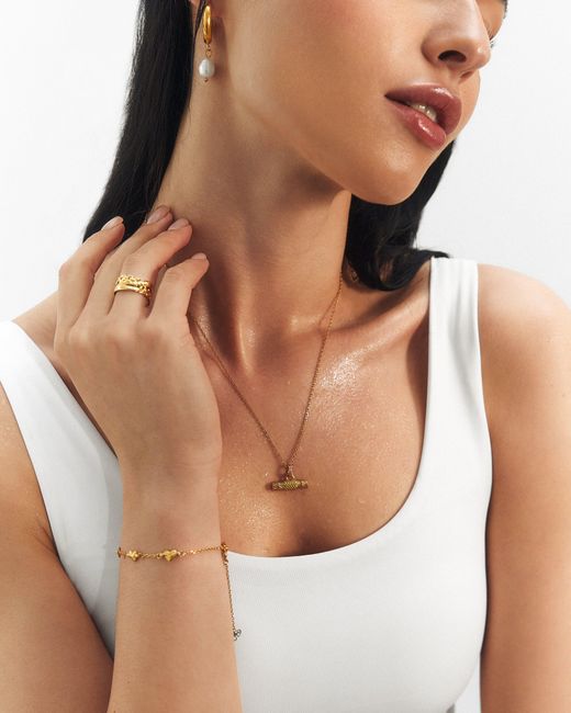 Elk & Bloom Metallic Raise The T-Bar Chunky 14K Pendant Necklace