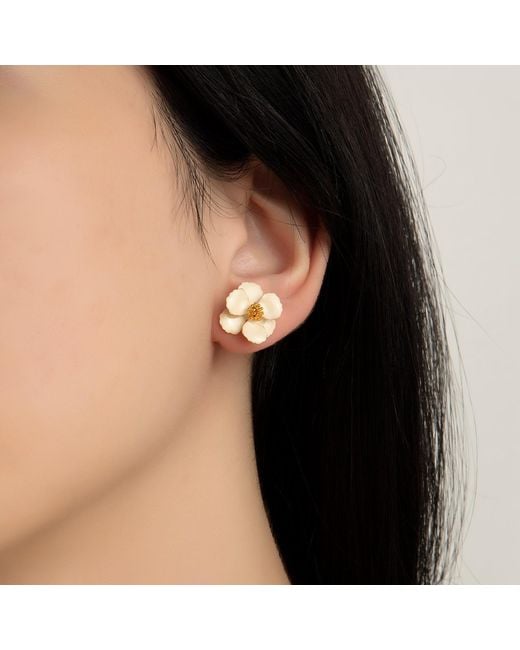 Milou Jewelry White Petite Flower Earrings