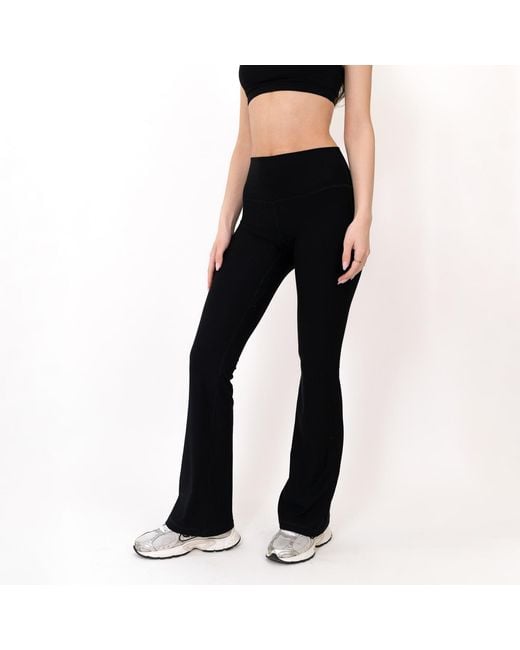 On/Off Essentials Black The Core Flare Legging