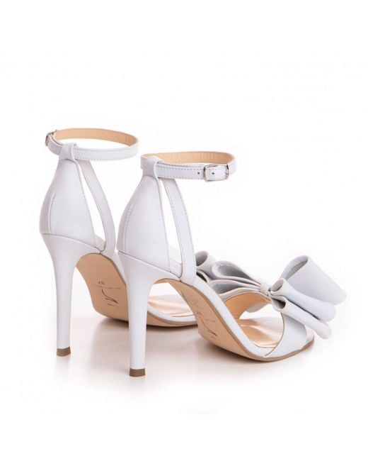 The 5Th Element White Bow Leather Sandals