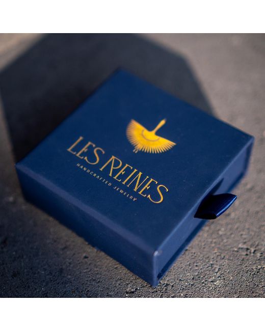 Les Reines Yellow The Peafowl