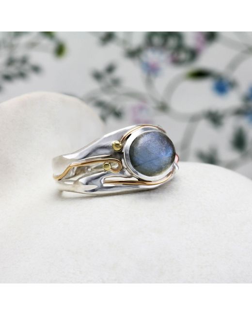 Isla Silver Blue Unique Iridescent Labradorite Ring