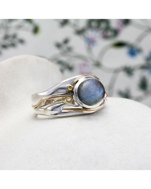 Isla Silver Blue Unique Iridescent Labradorite Ring