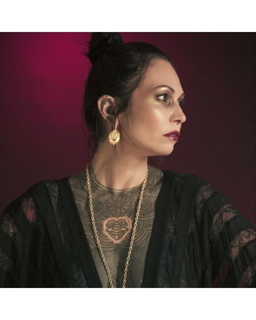 IN CAUDA VENENUM Metallic Tejas Earrings