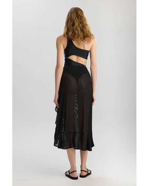 Lilamie Black Carmen Elastic Waist Asymetric Cut Beach Skirt