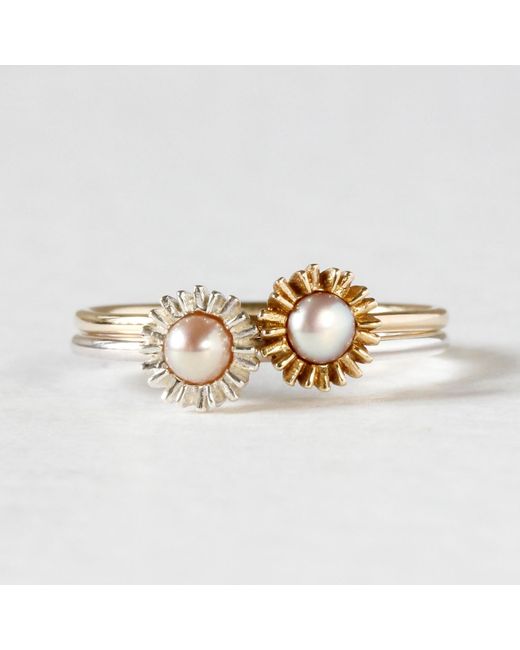 Lee Renee Metallic Dahlia Bud Freshwater Pearl Ring – Silver