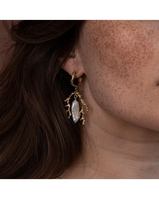 Zoe & Morgan Metallic Mutiara Earrings With Pearl