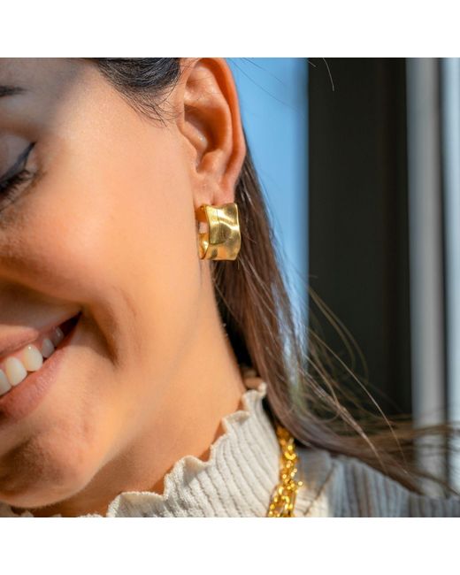 LINYA JEWELLERY Metallic Hoop Vintage Style Hammered Pattern Matte Earring