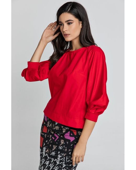 Conquista Red Top With Bishop Sleeves