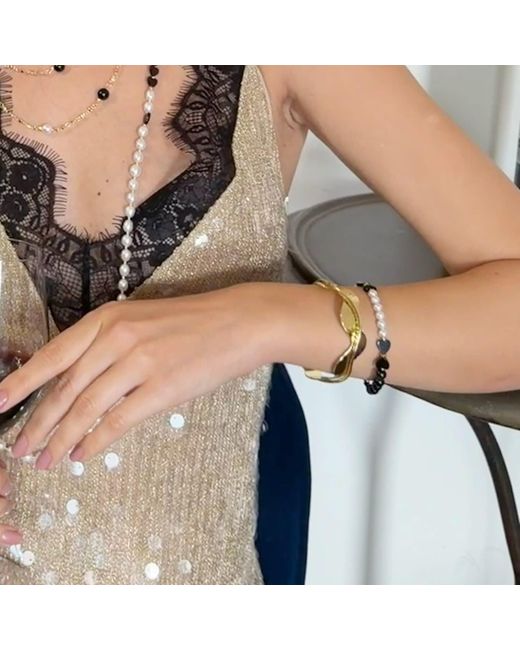 Farra Metallic Modern Style Bangle