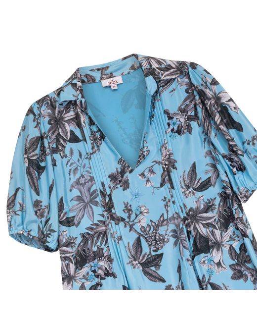 Niza Blue Short Dress With V-Neck And Wide Printed Sleeves