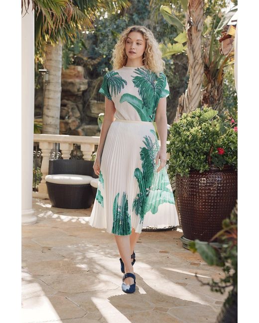 Wild Cosmos Green Lillian West Palm Honeycomb Texture Top