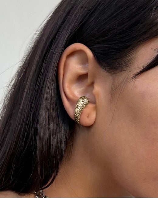 GYUNIA White Orb Single Stud Bronze