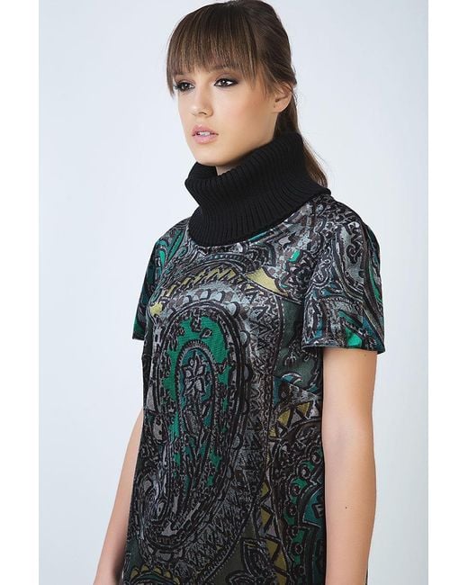 Conquista Green Turtleneck A Line Print Dress