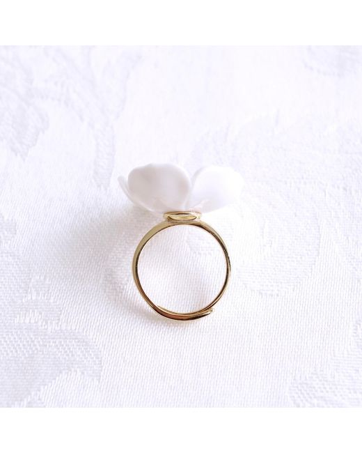 POPORCELAIN White Snow Porcelain Plum Blossom Ring