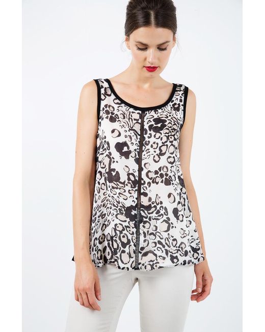 Conquista Black V Neck Print Top With Trim Detail