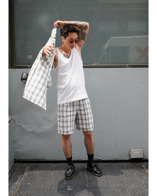 Éclectique Gray Tailored Monotone Plaid Shorts for men