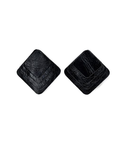 WAIWAI Black Layered Leather Studs