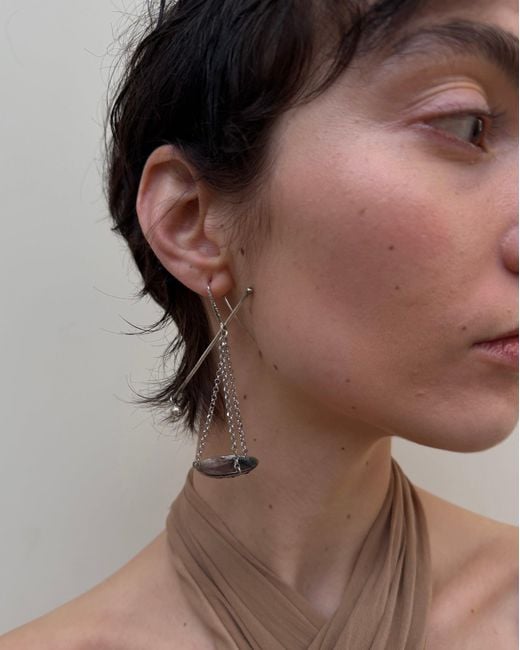 GYUNIA White Bilancia Single Earring