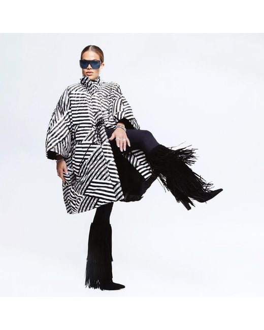 Maxjenny Black Oversized Puffer Coat –