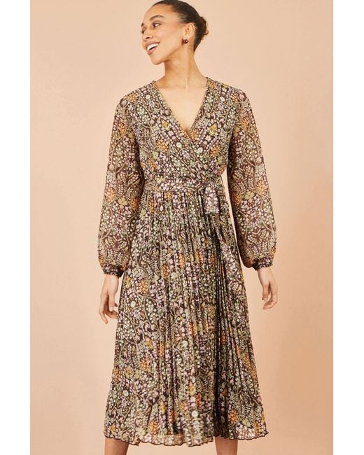 Yumi' Brown Ditsy Floral Pleated Midi Dress